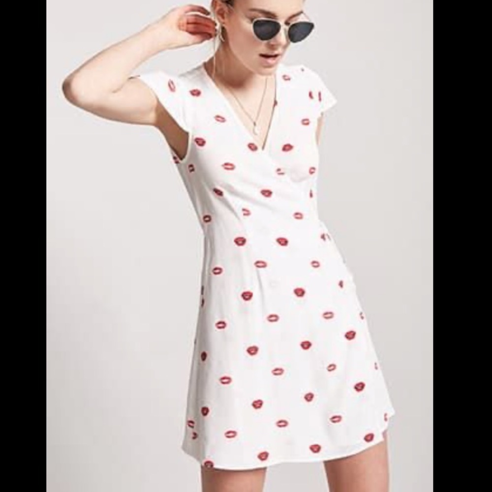 Forever 21 lips mini dress
